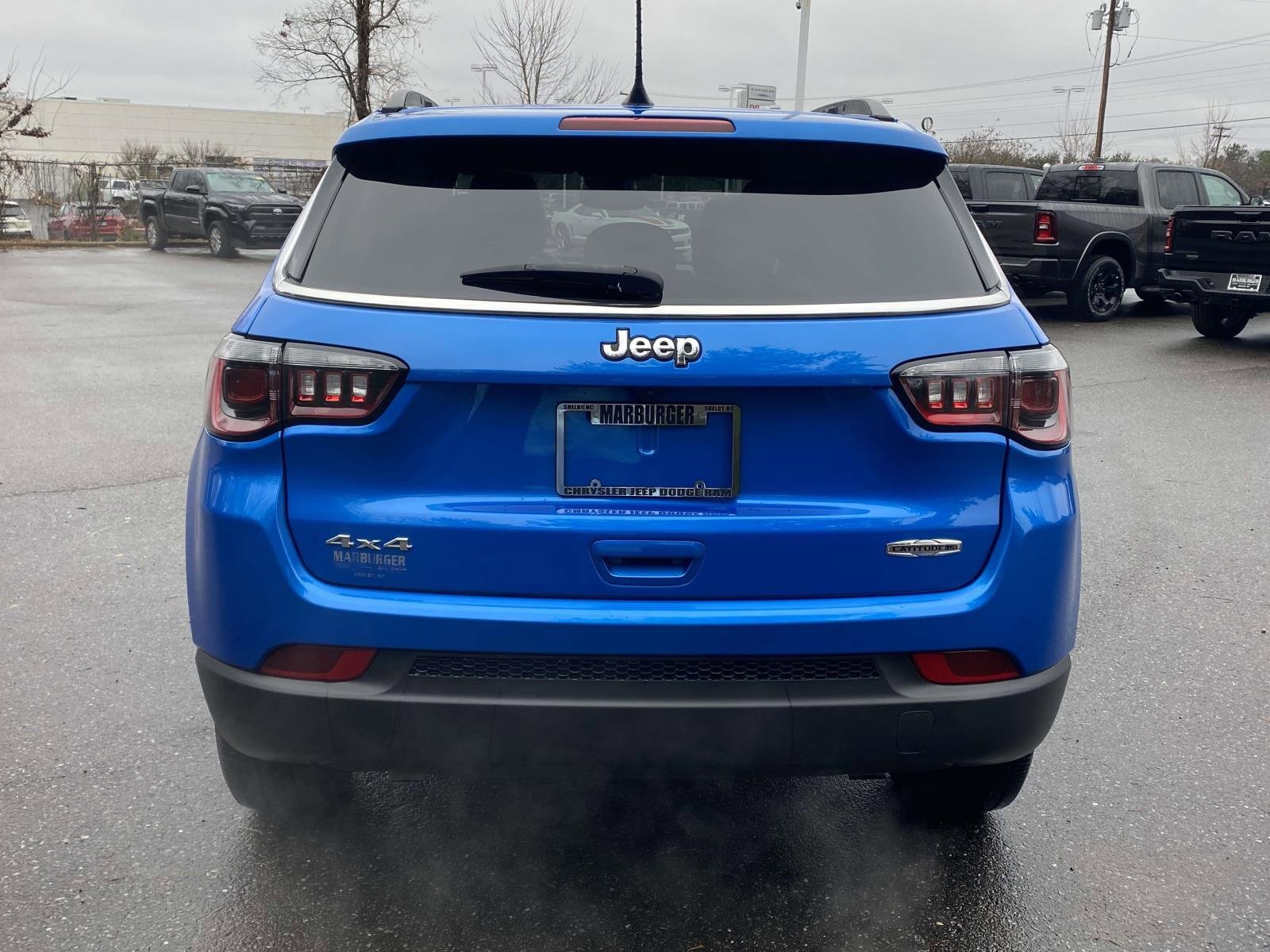 Used 2023 Jeep Compass Latitude w/ Sun and Sound Group image 6