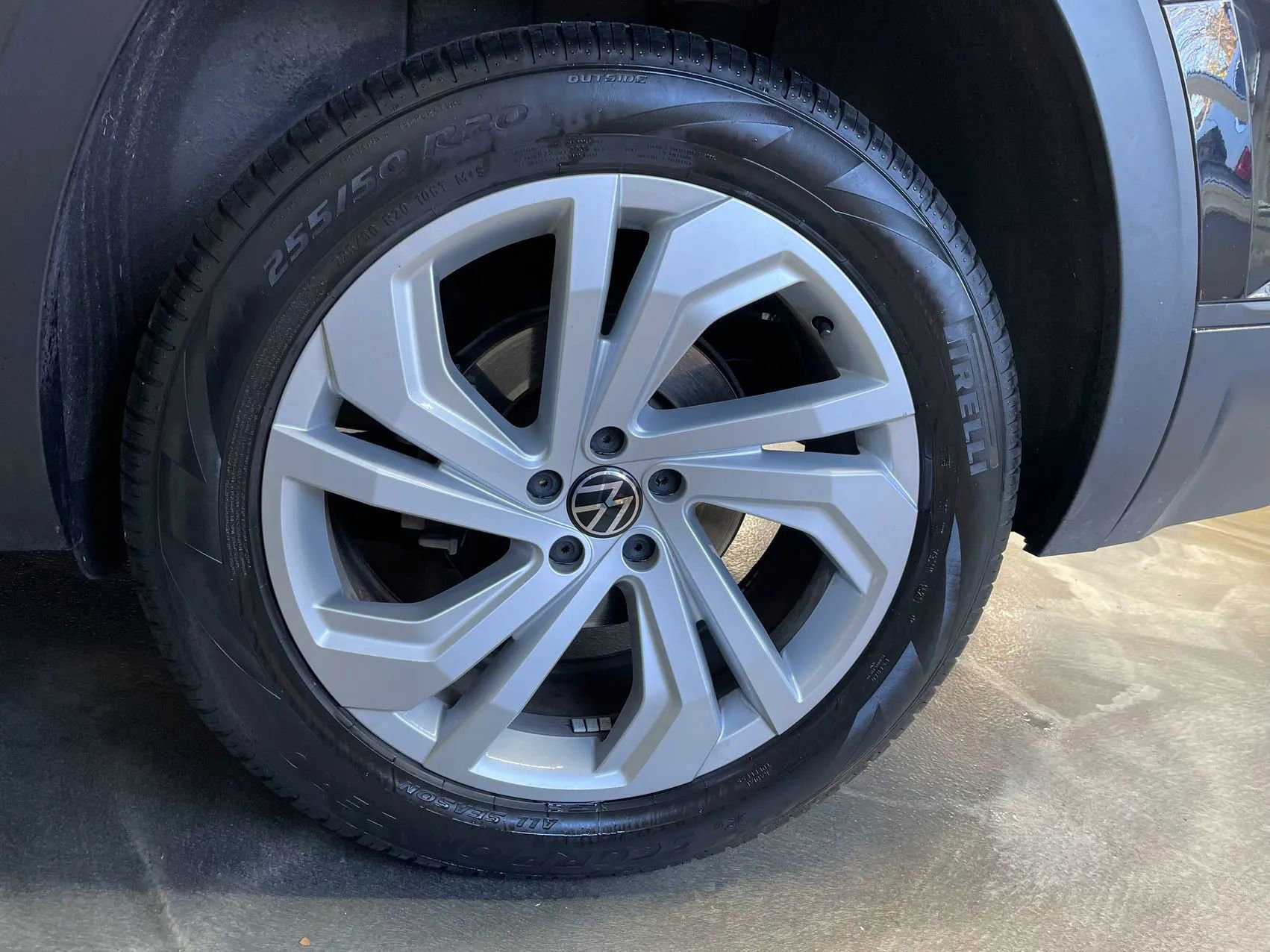 Used 2021 Volkswagen Atlas SE w/ Panoramic Sunroof Package image 19