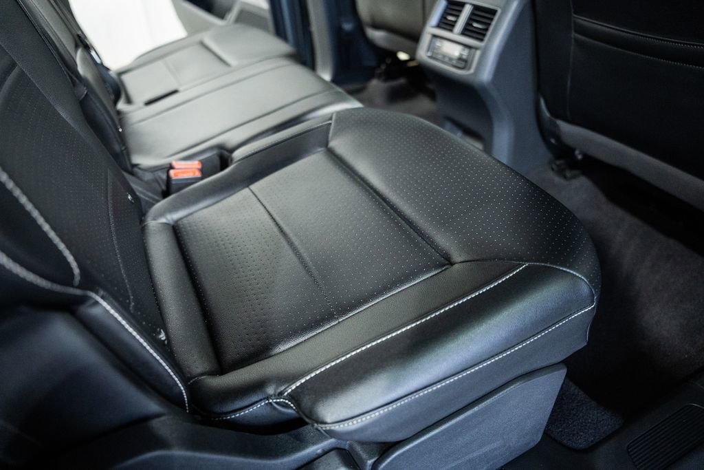 Used 2022 Volkswagen Atlas SE w/ Black Wheel Package image 30