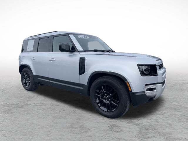 Used 2024 Land Rover Defender 110 S image 3