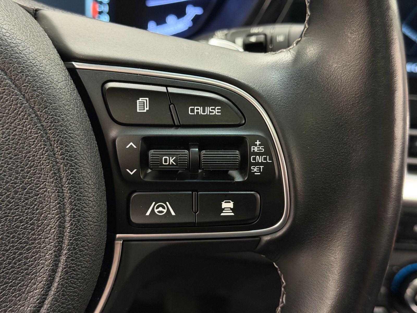 Used 2022 Kia Niro EX Premium FWD image 27