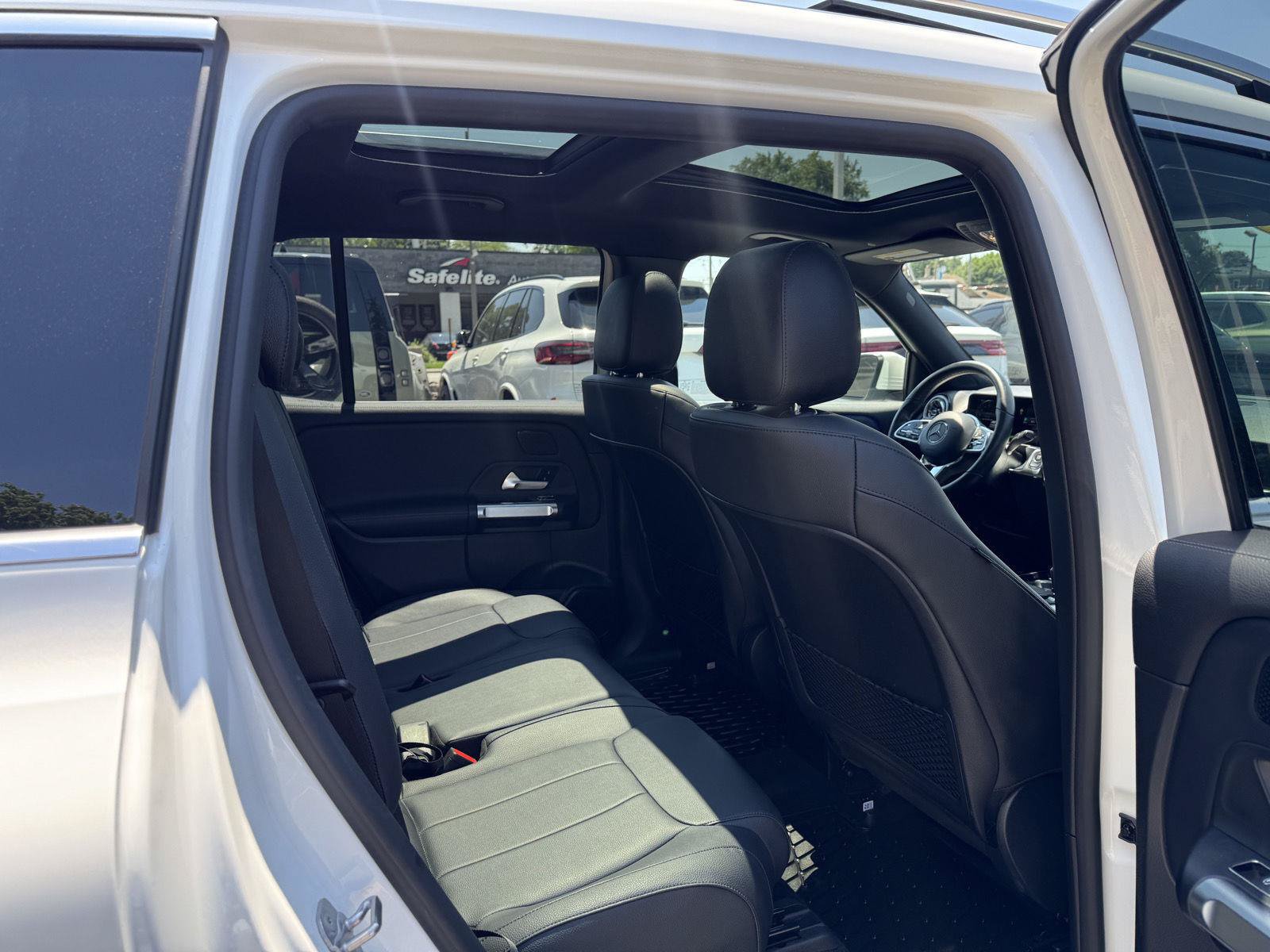 Used 2023 Mercedes-Benz EQB 350 4MATIC SUV w/ Exclusive Package image 40