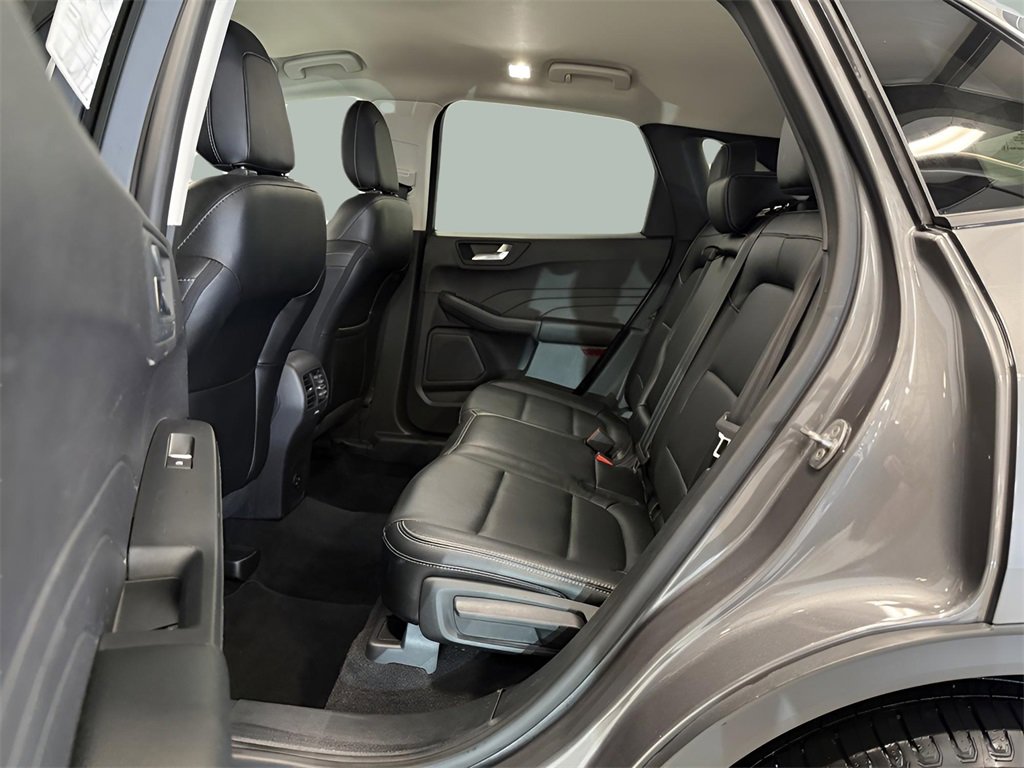 Certified 2022 Ford Escape SEL image 30