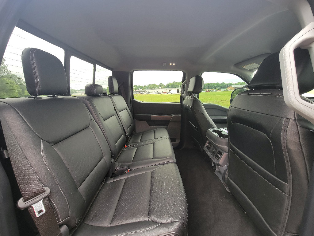 Used 2024 Ford F350 XLT w/ 360-Degree Camera Package AWD/4WD image 29
