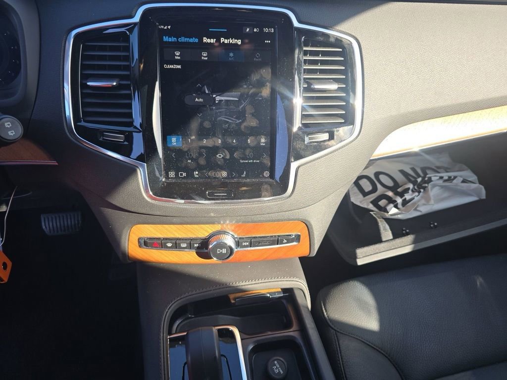 Used 2025 Volvo XC90 B6 Plus image 37