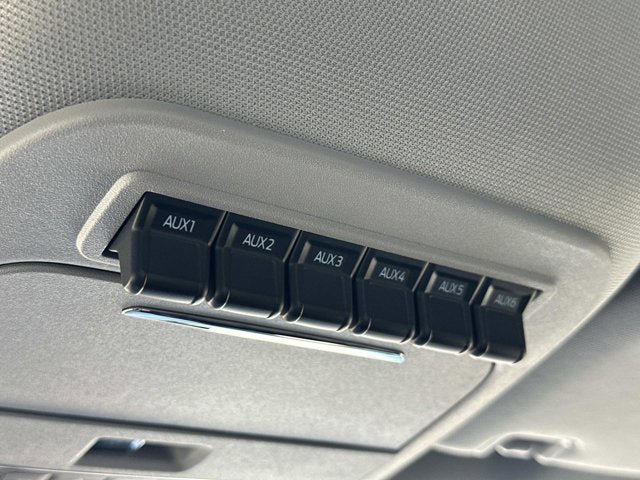 New 2026 Ford F250 Lariat w/ Black Appearance Package image 27