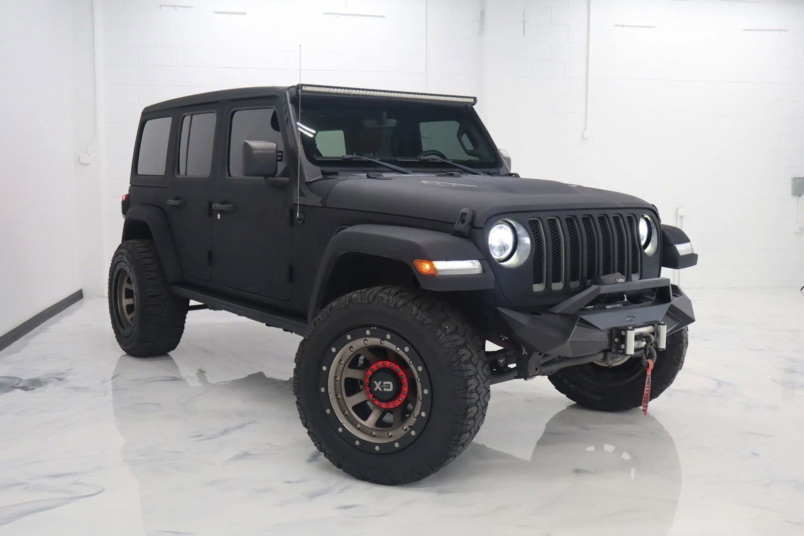 Used 2019 Jeep Wrangler Unlimited Sahara w/ Quick Order Package 24M Moab AWD/4WD image 2