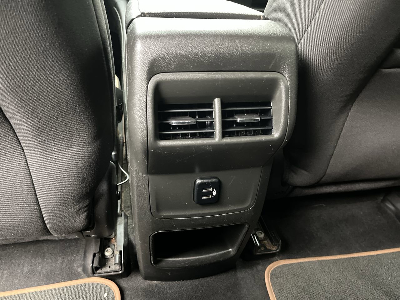 Used 2017 GMC Acadia SLE w/ Driver Alert Package I AWD/4WD image 11