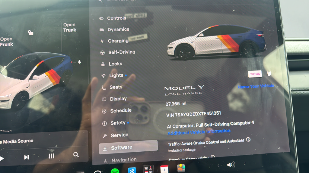 Used 2026 Tesla Model Y Long Range RWD image 21