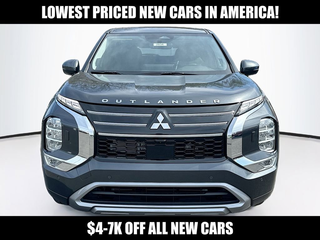 New 2026 Mitsubishi Outlander SE image 2