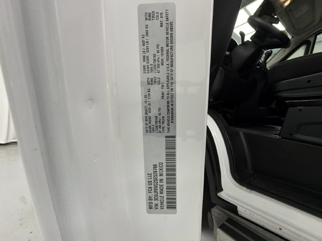 Used 2025 RAM ProMaster 2500 w/ U-Haul Equipment Group FWD image 18
