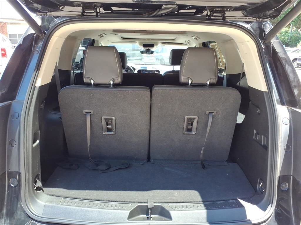 Used 2021 GMC Acadia Denali w/ Denali Technology Package FWD image 29