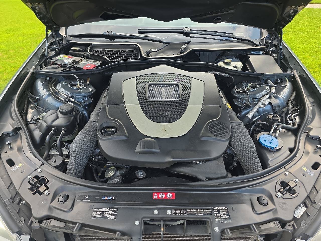 Used 2011 Mercedes-Benz S 550 4MATIC w/ Premium 2 Pkg image 11