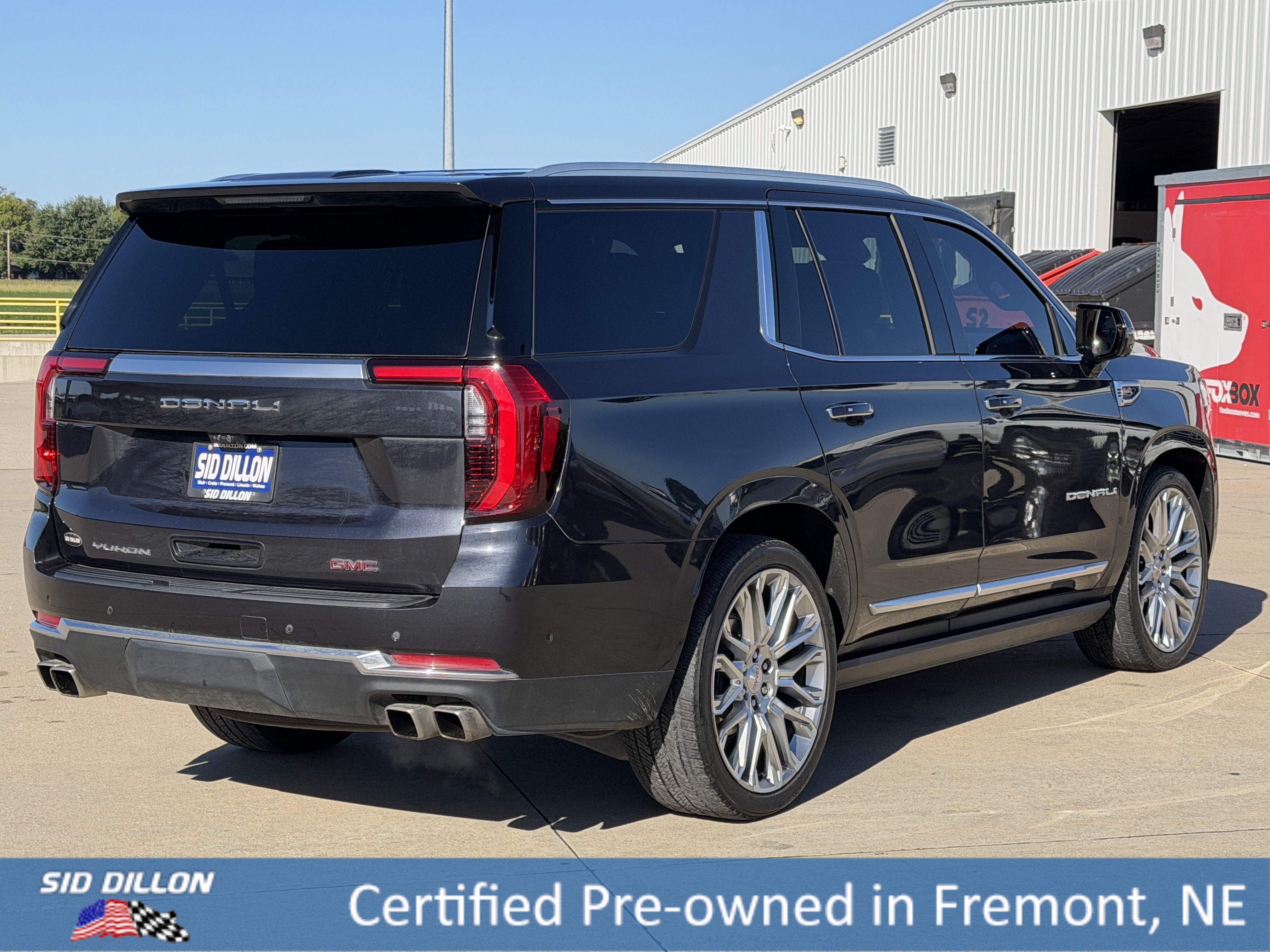 Certified 2025 GMC Yukon Denali w/ Denali Reserve Package AWD/4WD image 4