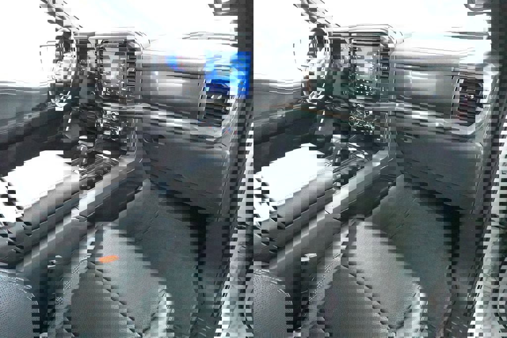 Used 2024 Ford F150 Lariat w/ Equipment Group 502A High image 35