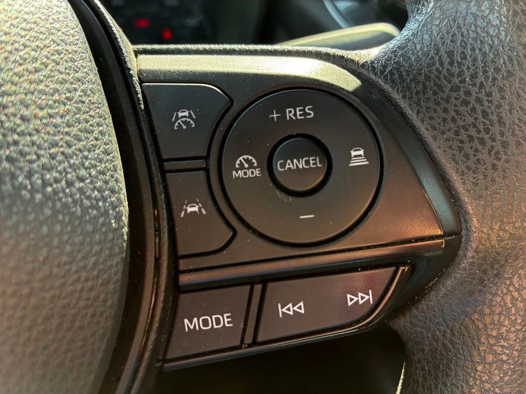 Used 2024 Toyota Corolla LE AWD/4WD image 10