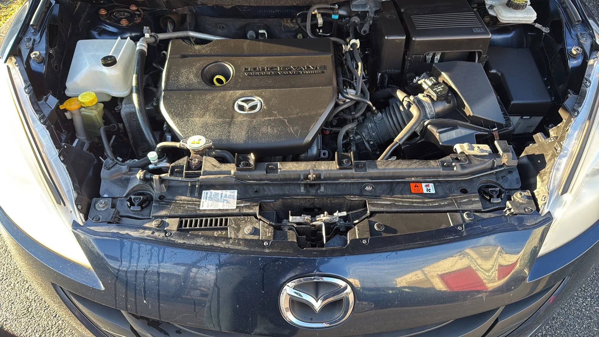 Used 2014 MAZDA MAZDA5 Sport image 24