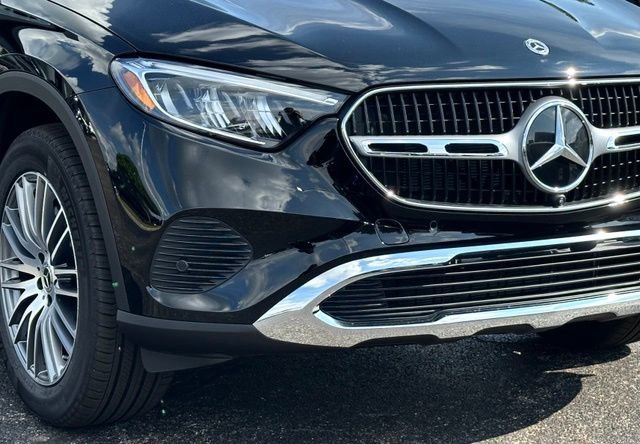 New 2026 Mercedes-Benz GLC 300 4MATIC image 2