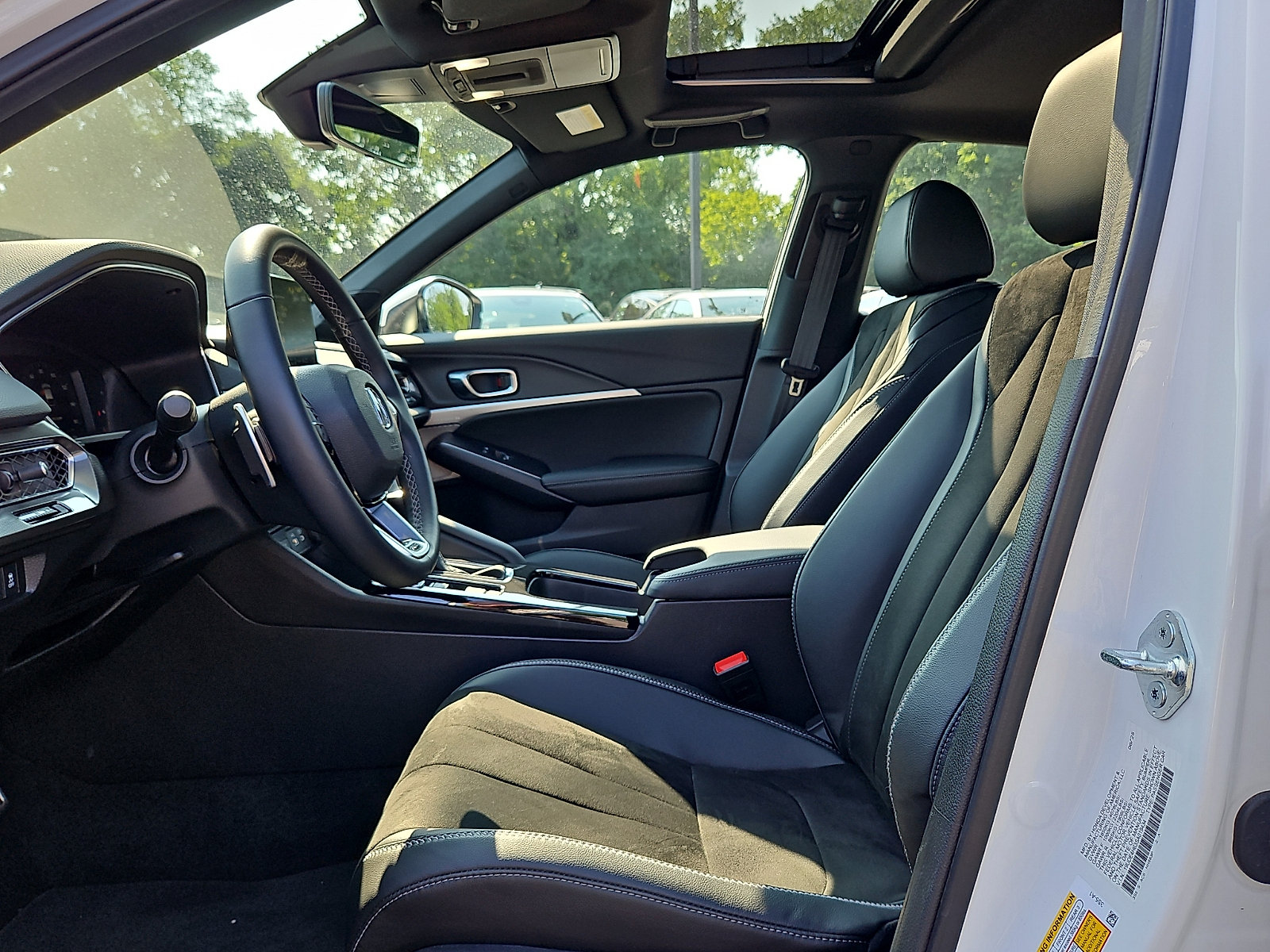 Certified 2025 Acura Integra A-Spec FWD image 14