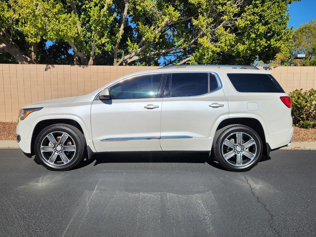 Used 2017 GMC Acadia Denali image 17