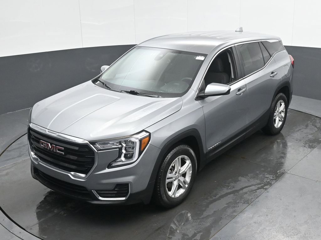 Used 2024 GMC Terrain SLE image 40