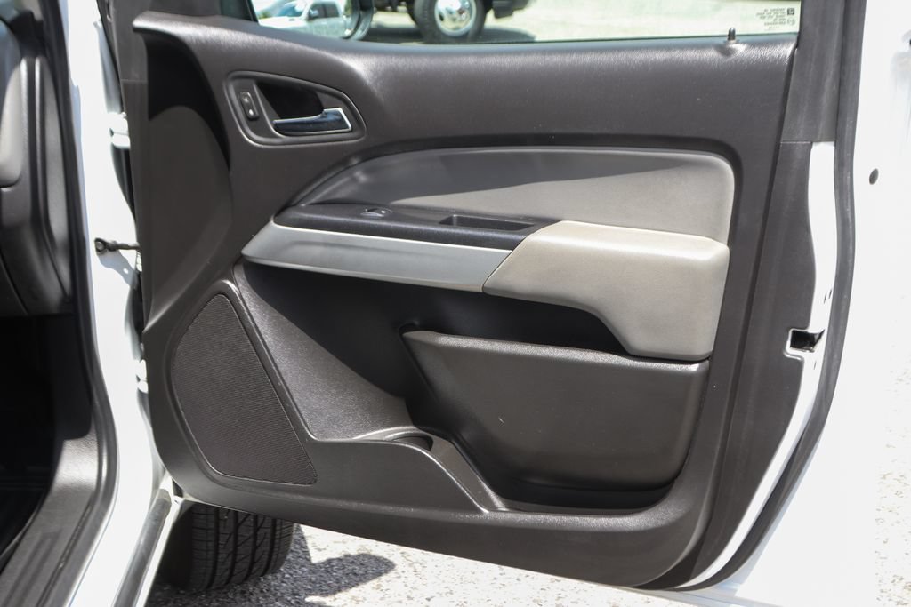 Used 2015 Chevrolet Colorado LT w/ Luxury Package RWD image 43