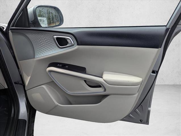 Used 2022 Kia Soul LX FWD image 20
