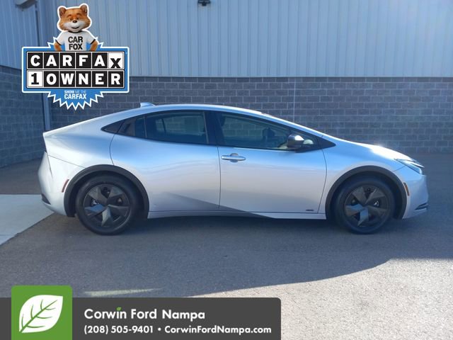 Used 2024 Toyota Prius LE image 2