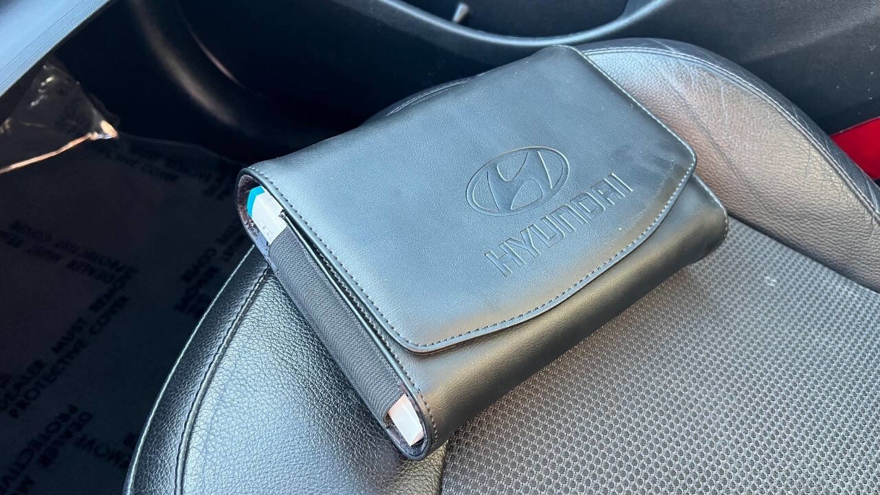 Used 2015 Hyundai Tucson GLS w/ Option Group 02 FWD image 20