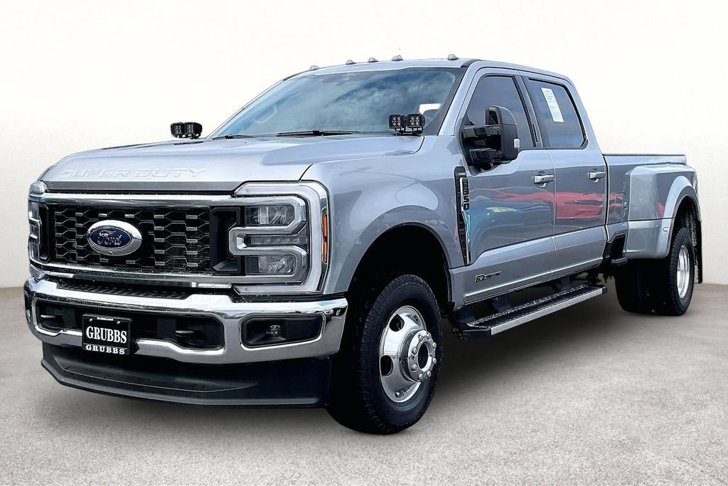 Used 2024 Ford F350 Lariat AWD/4WD image 13