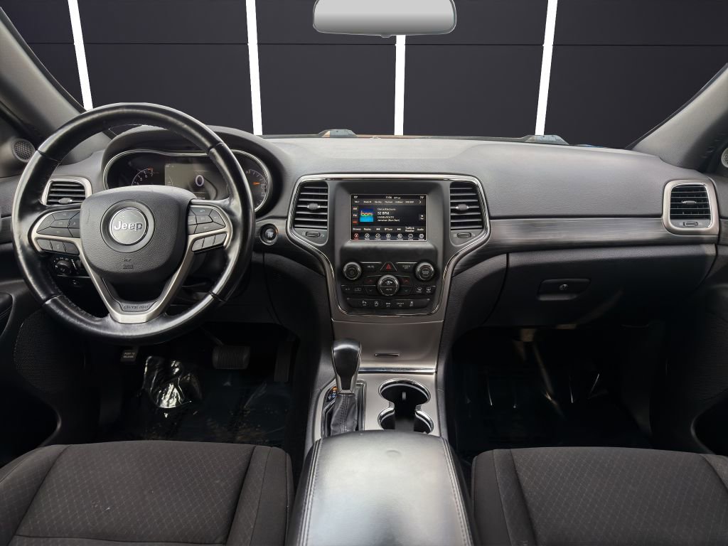 Used 2021 Jeep Grand Cherokee Laredo image 13