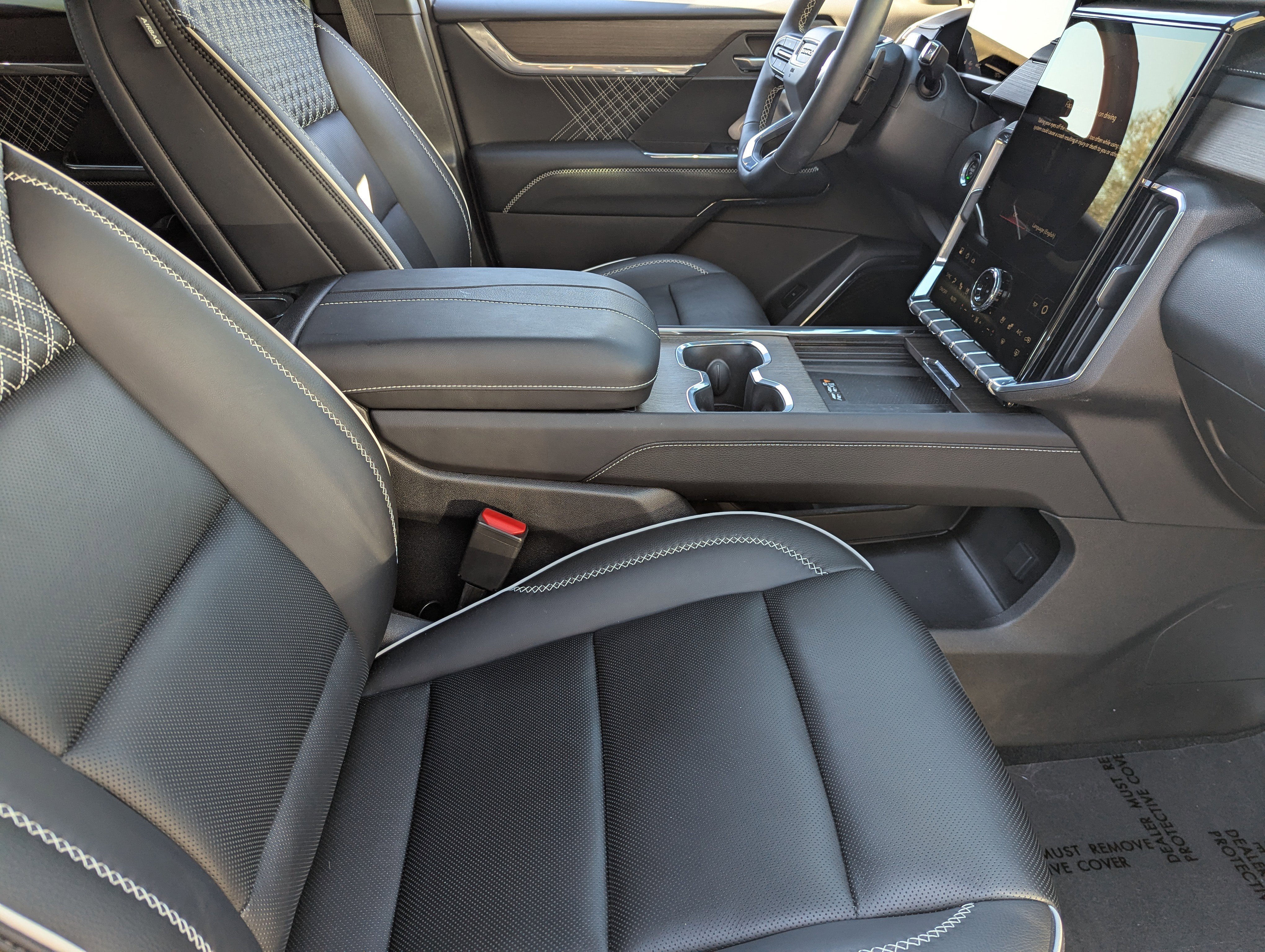 Used 2025 GMC Acadia Denali w/ Super Cruise Package image 9