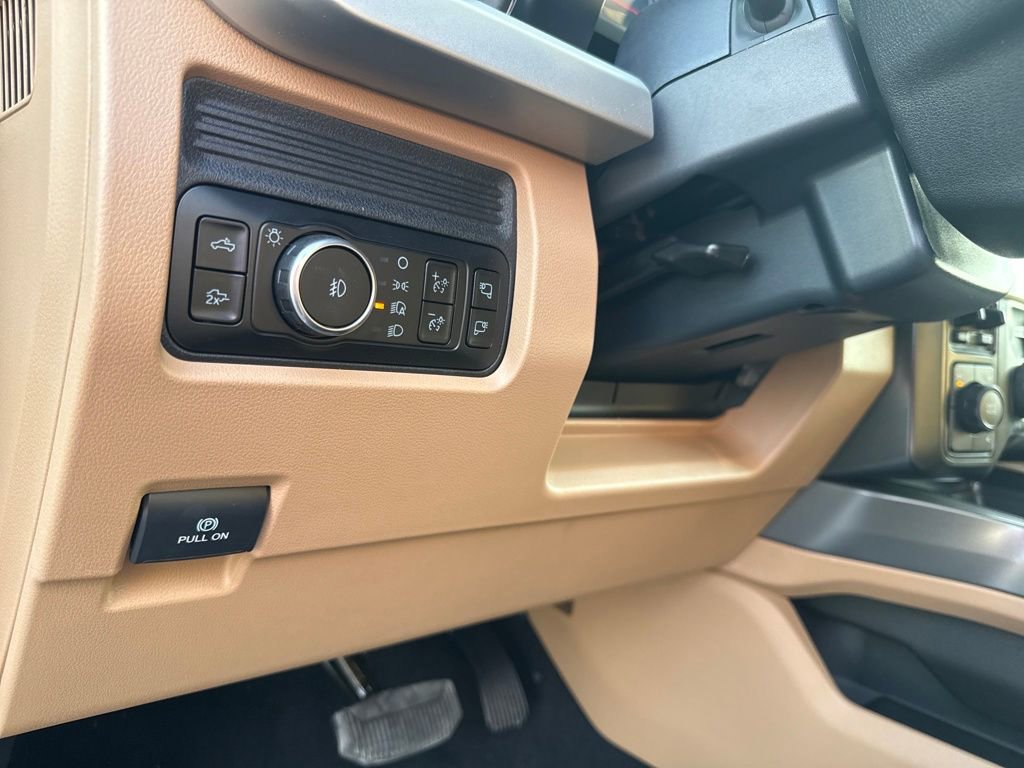 New 2026 Ford F350 XLT w/ XLT Premium Package image 15