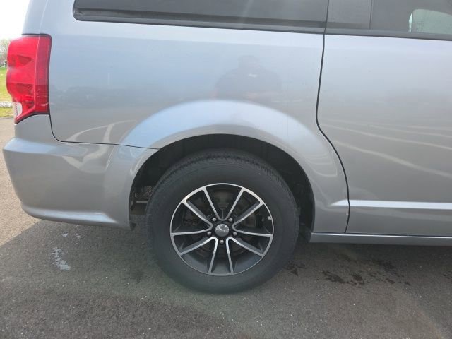 Used 2019 Dodge Grand Caravan GT FWD image 7