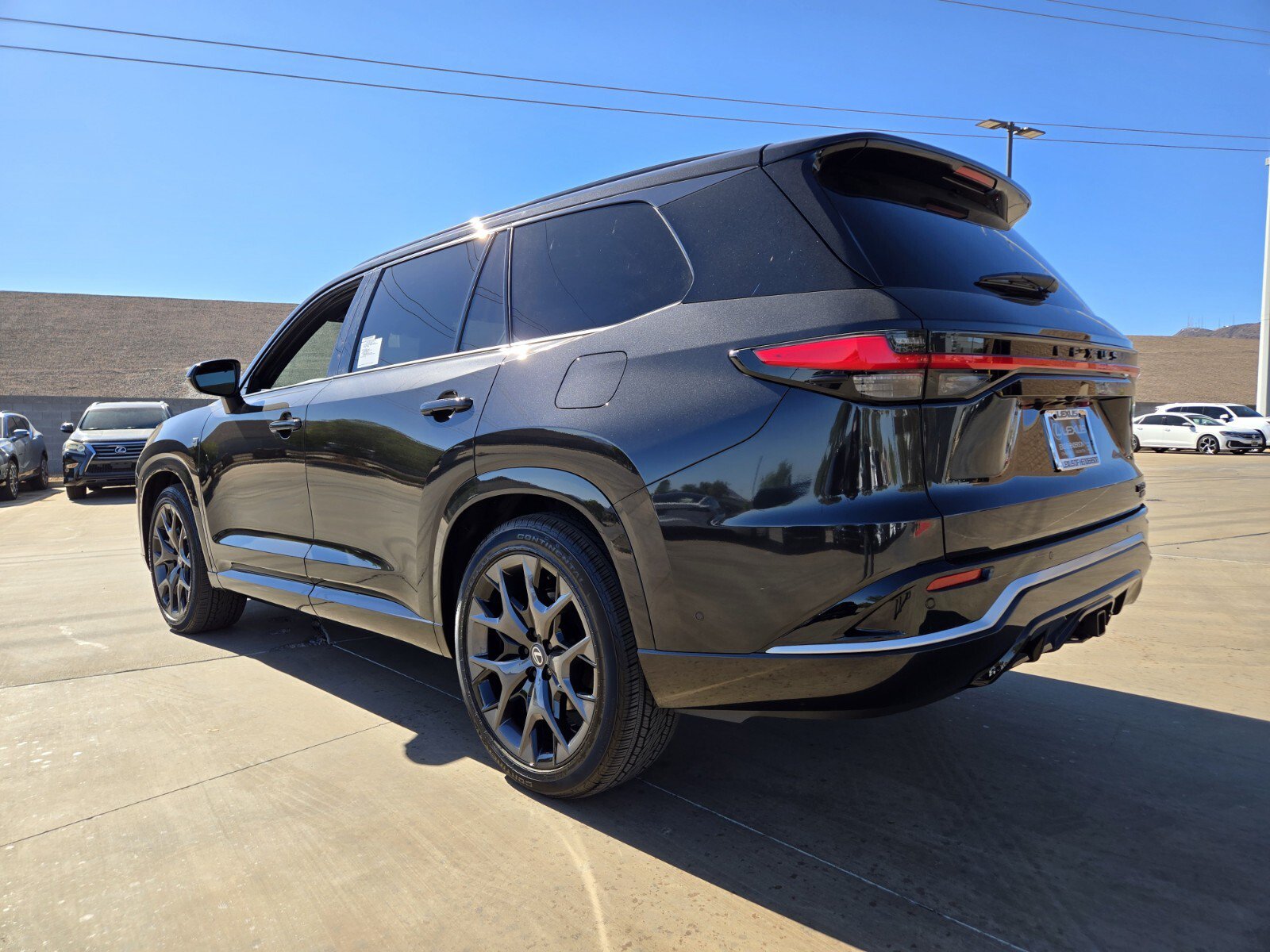 New 2026 Lexus TX 500h AWD image 4