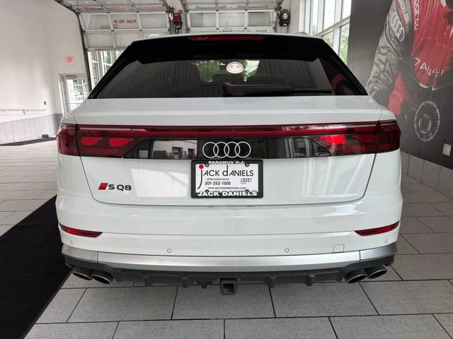 Used 2024 Audi SQ8 Prestige AWD/4WD image 4