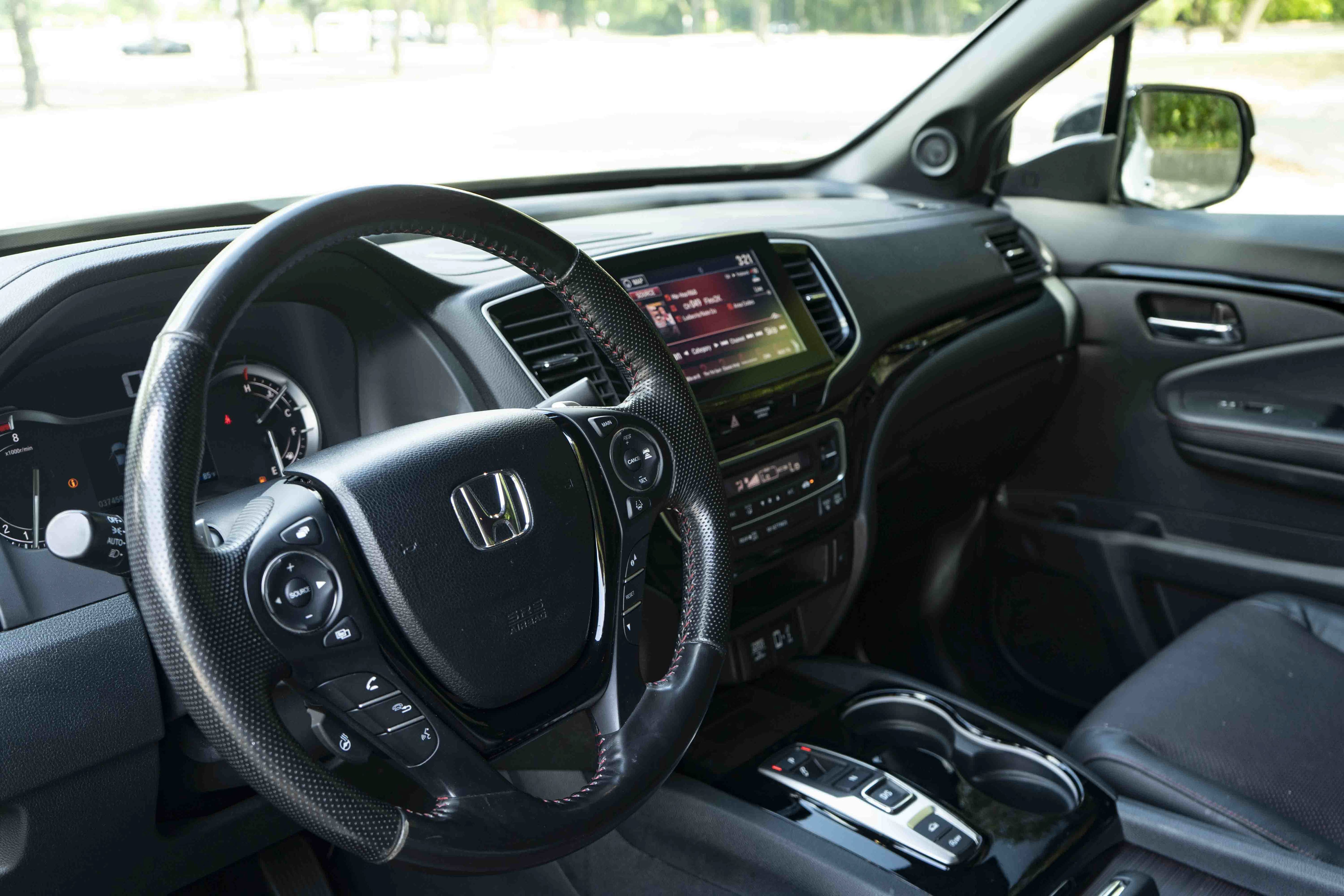 Certified 2023 Honda Ridgeline Black Edition image 16