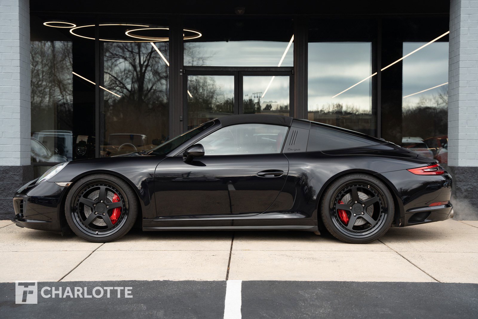 Used 2017 Porsche 911 Targa 4S w/ Sport Package image 7