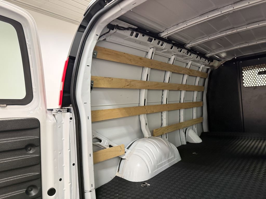 Used 2024 GMC Savana 2500 w/ Driver Convenience Package image 79