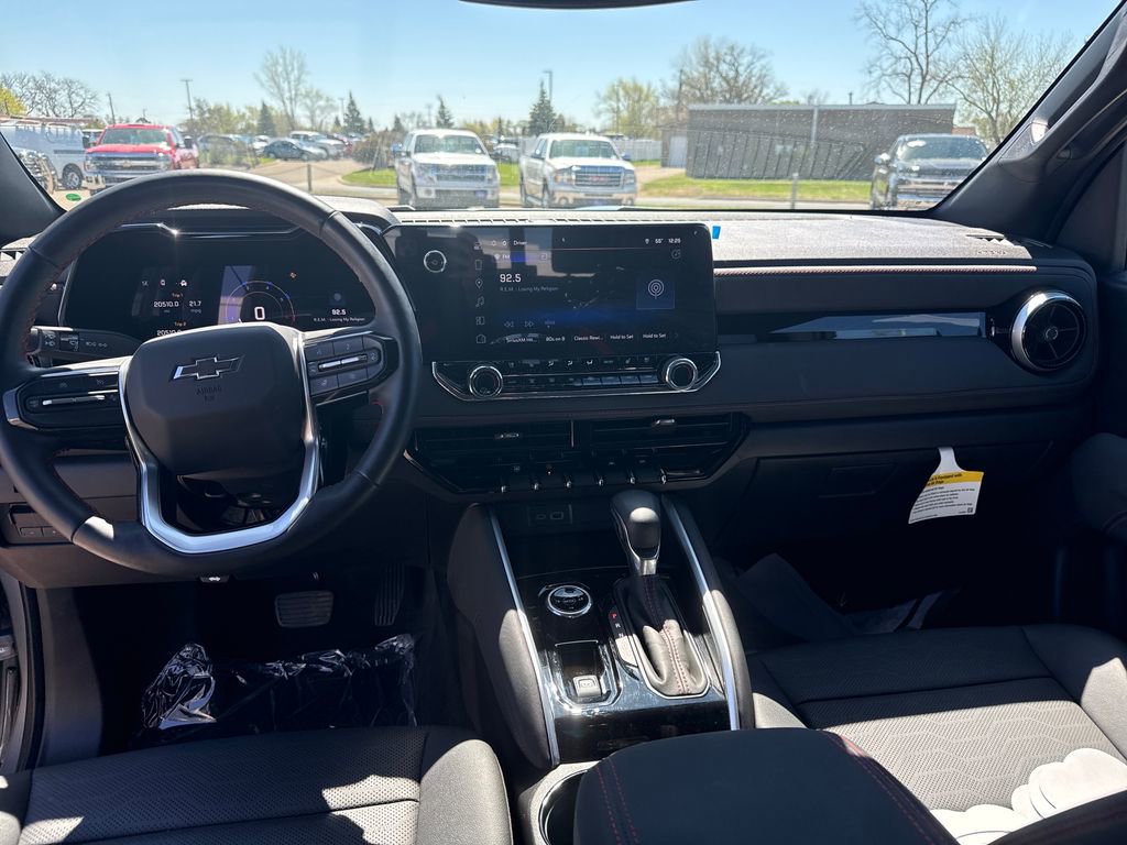 Certified 2024 Chevrolet Colorado Z71 w/ Z71 Convenience Package 2 AWD/4WD image 14