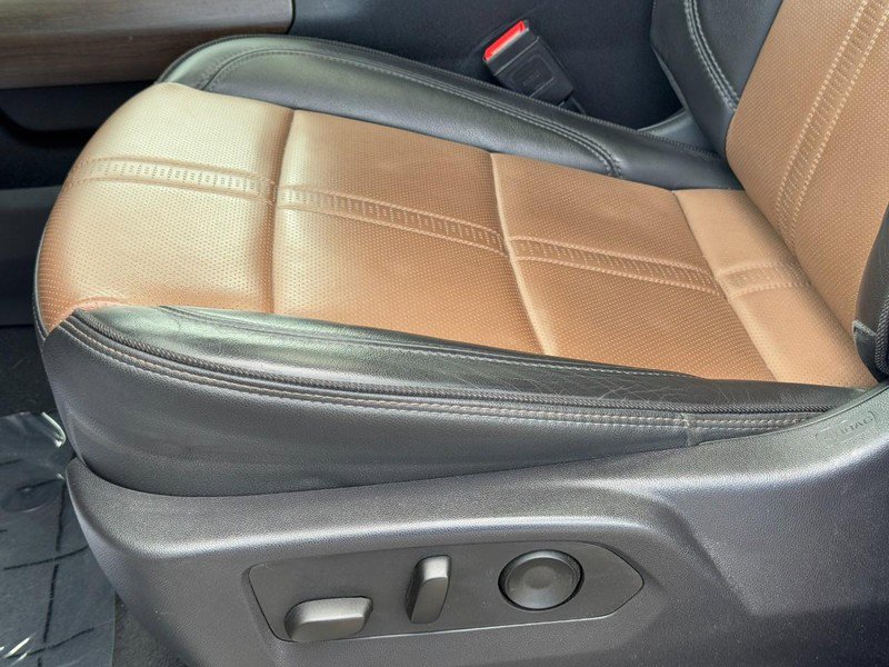 Used 2024 Chevrolet Silverado 3500 High Country w/ High Country Premium Package image 25