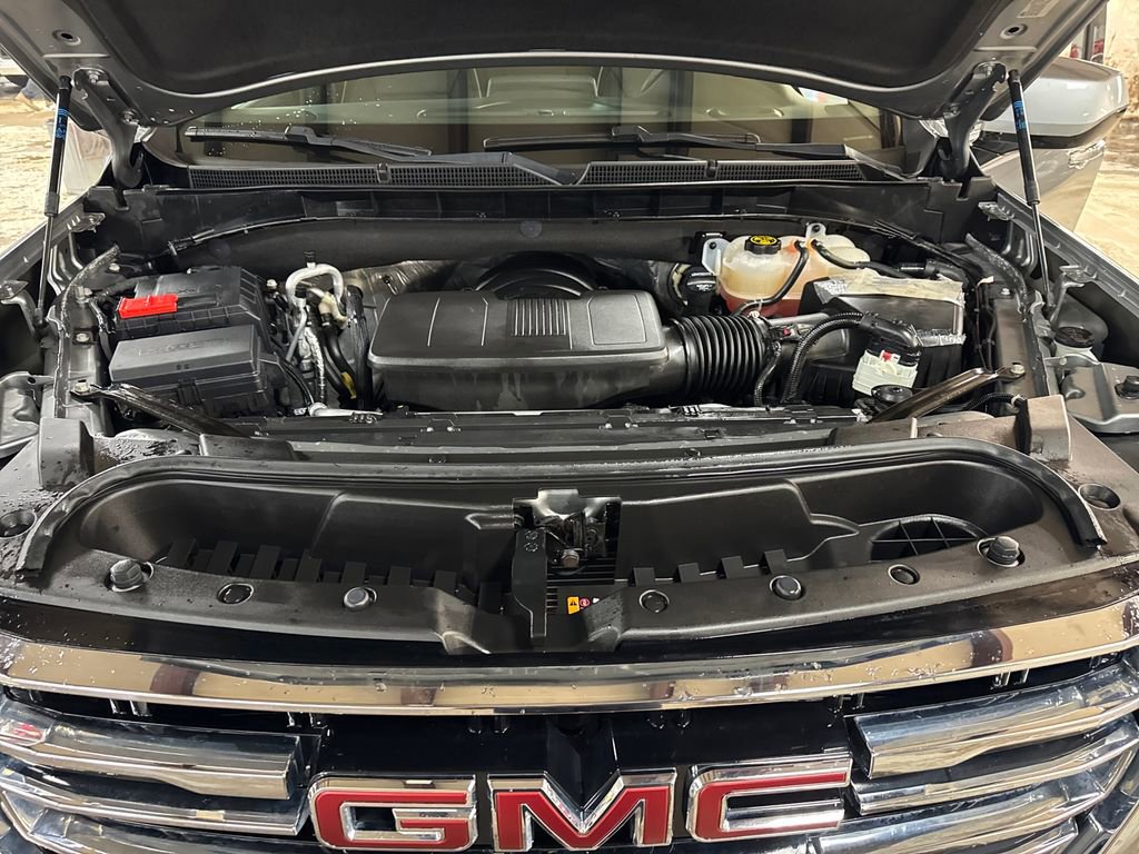Certified 2023 GMC Yukon SLT AWD/4WD image 10