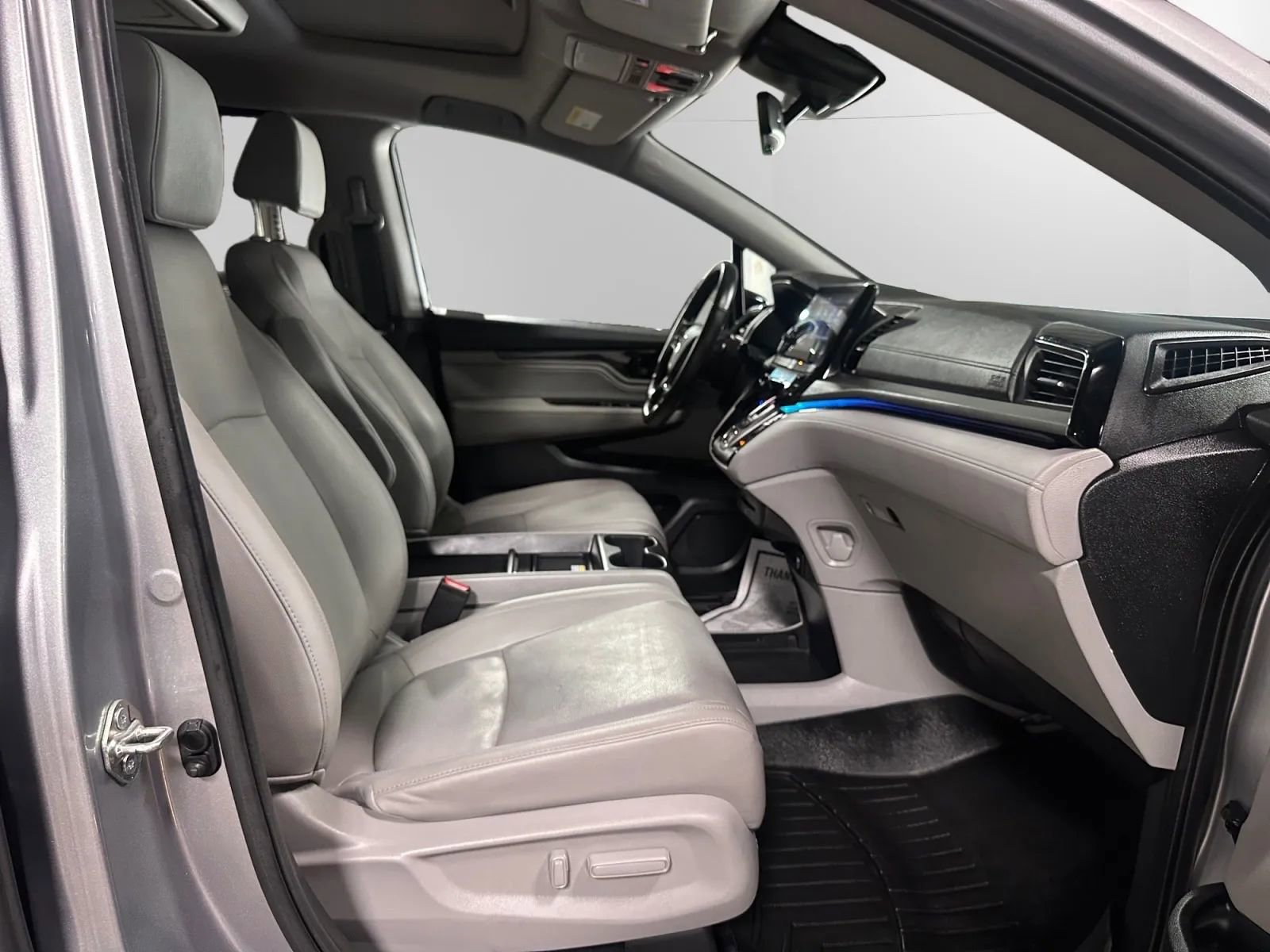 Used 2019 Honda Odyssey Elite image 25