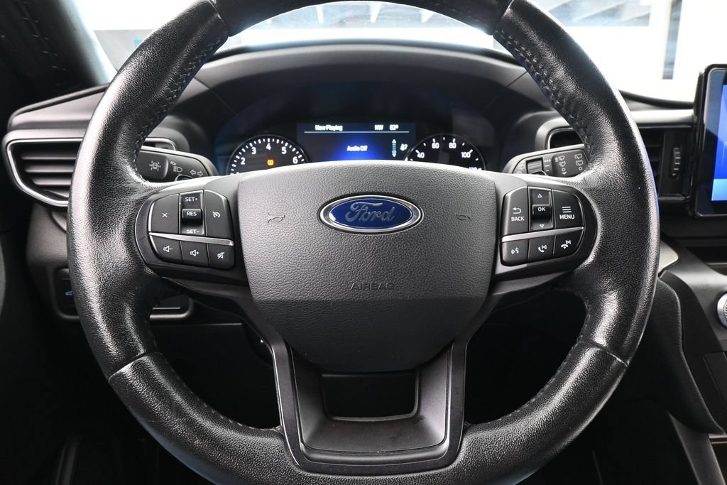 Used 2020 Ford Explorer XLT w/ Equipment Group 202A AWD/4WD image 20