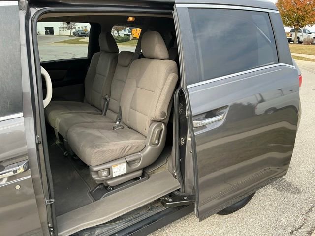 Used 2015 Honda Odyssey EX image 17