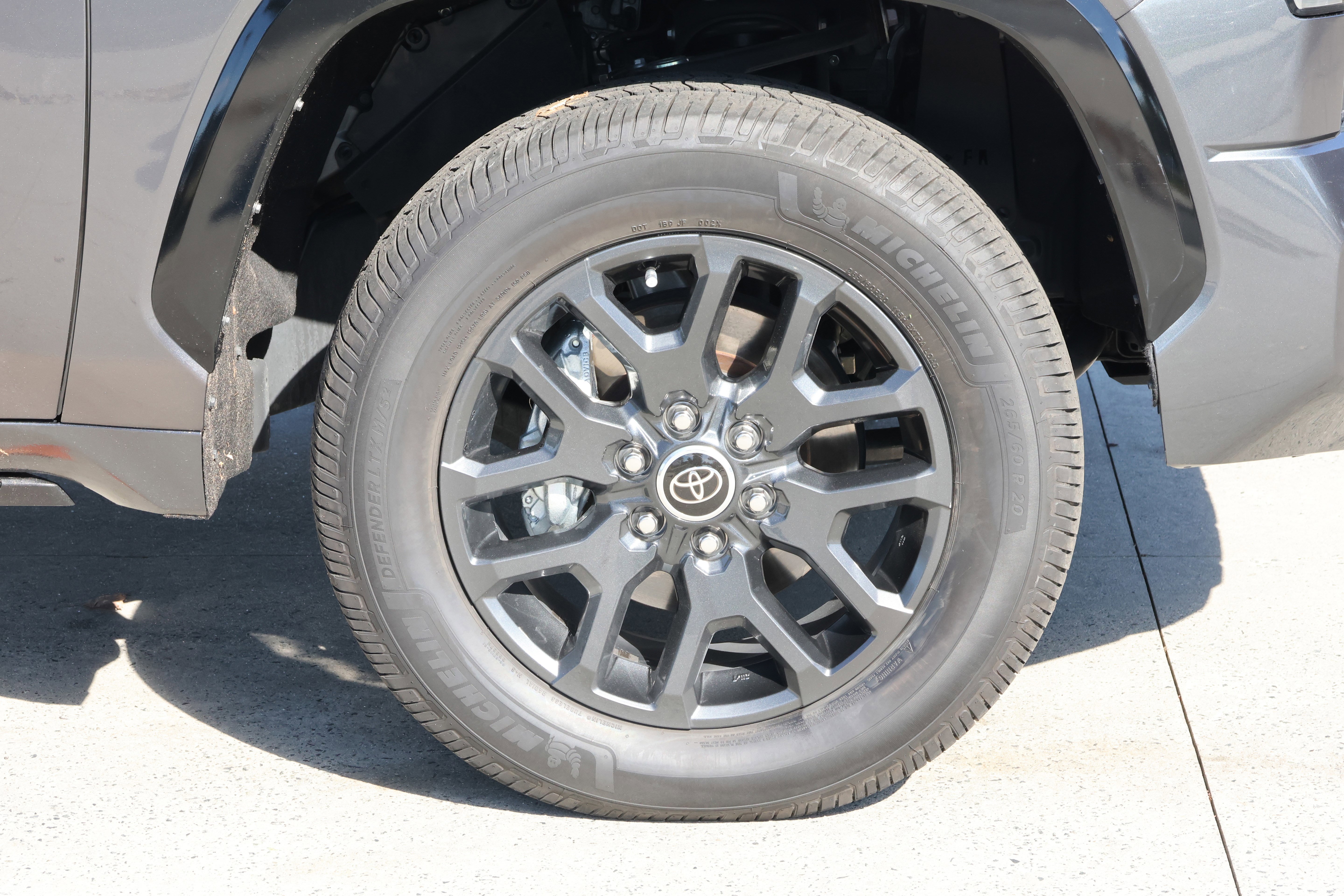 Used 2023 Toyota Tundra Platinum image 11