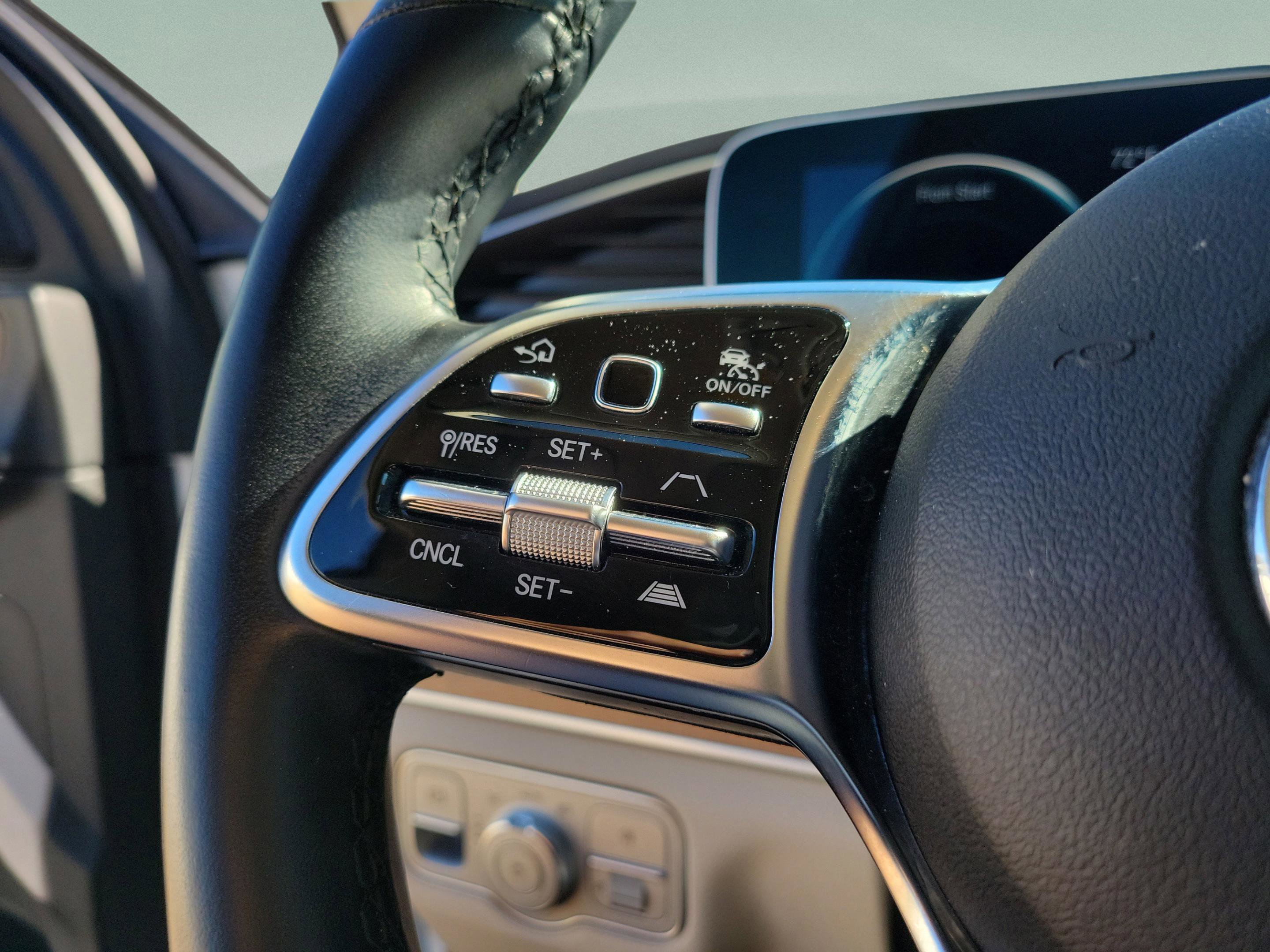 Certified 2023 Mercedes-Benz GLE 350 4MATIC image 31