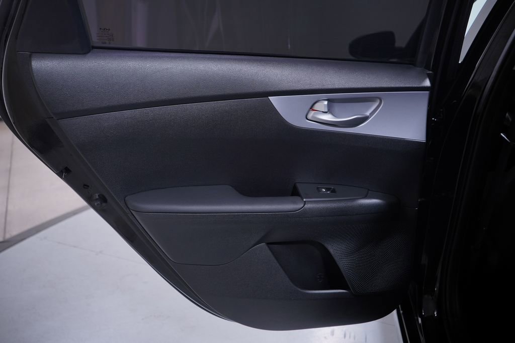 Used 2024 Kia Forte LXS image 15