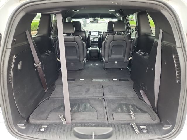 Used 2025 Chrysler Pacifica Select FWD image 35