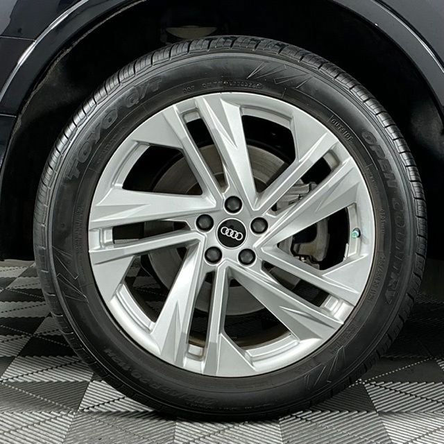 Used 2021 Audi Q7 3.0T Premium Plus AWD/4WD image 9